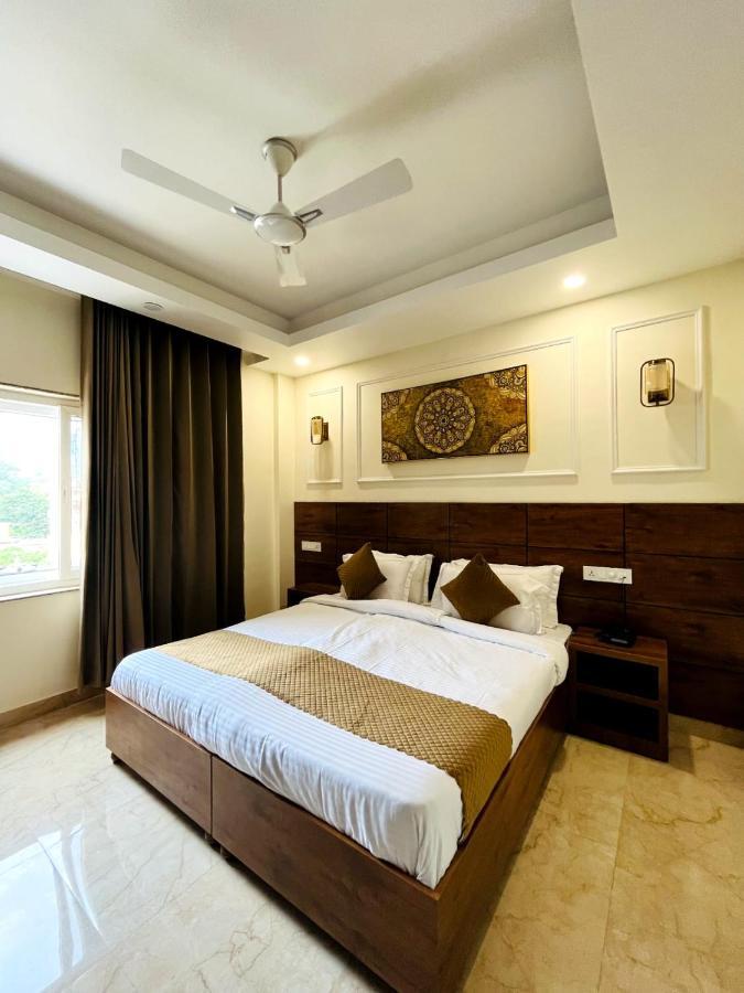 Hotel Nirvana Bliss, Behind Parmarth Niketan Rishīkesh المظهر الخارجي الصورة