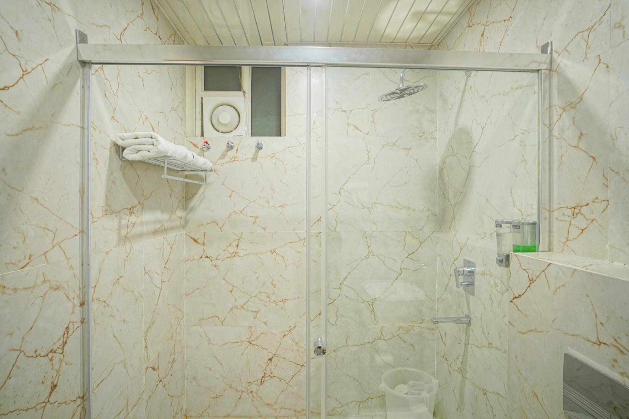 Hotel Nirvana Bliss, Behind Parmarth Niketan Rishīkesh المظهر الخارجي الصورة