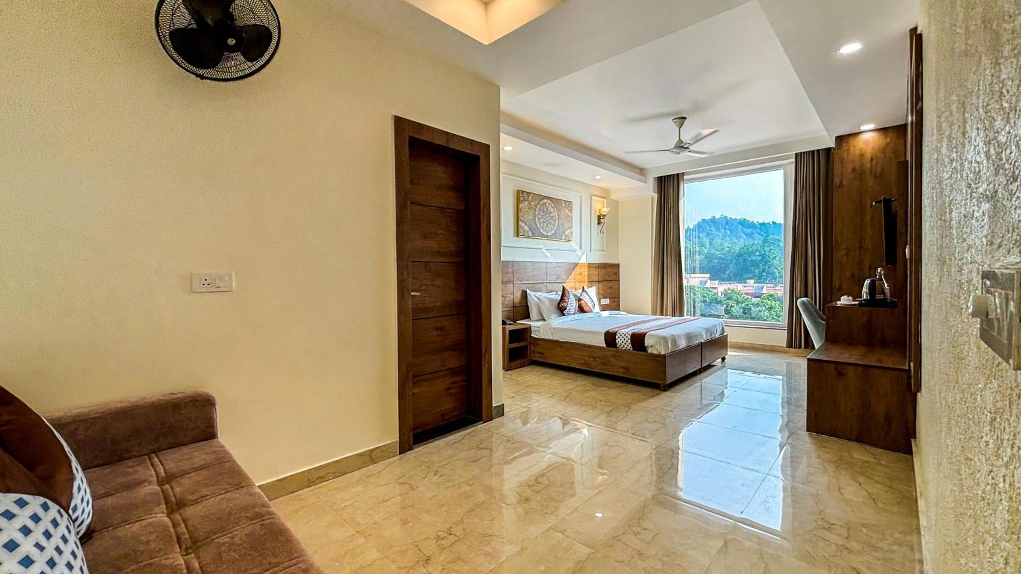 Hotel Nirvana Bliss, Behind Parmarth Niketan Rishīkesh المظهر الخارجي الصورة