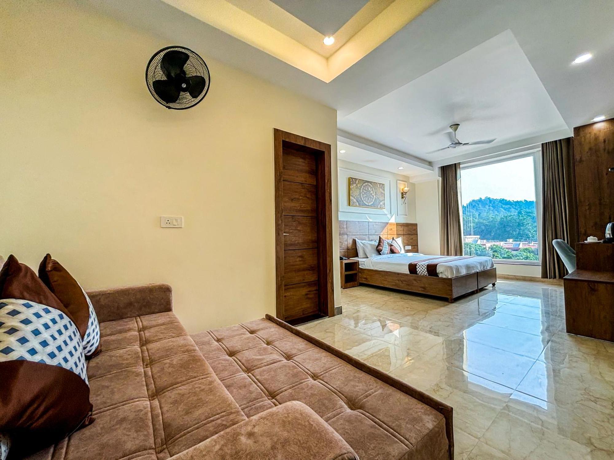 Hotel Nirvana Bliss, Behind Parmarth Niketan Rishīkesh المظهر الخارجي الصورة