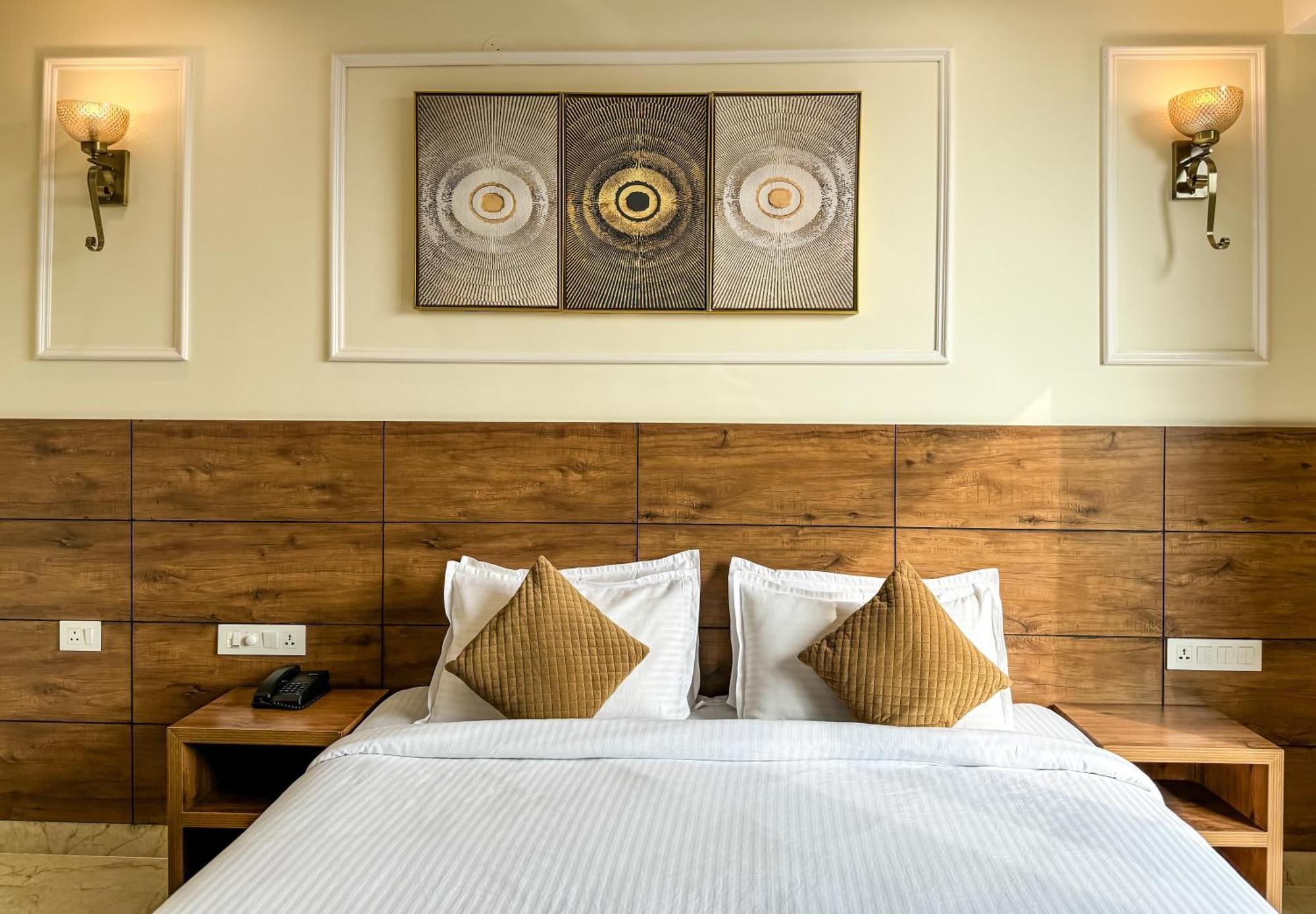 Hotel Nirvana Bliss, Behind Parmarth Niketan Rishīkesh المظهر الخارجي الصورة