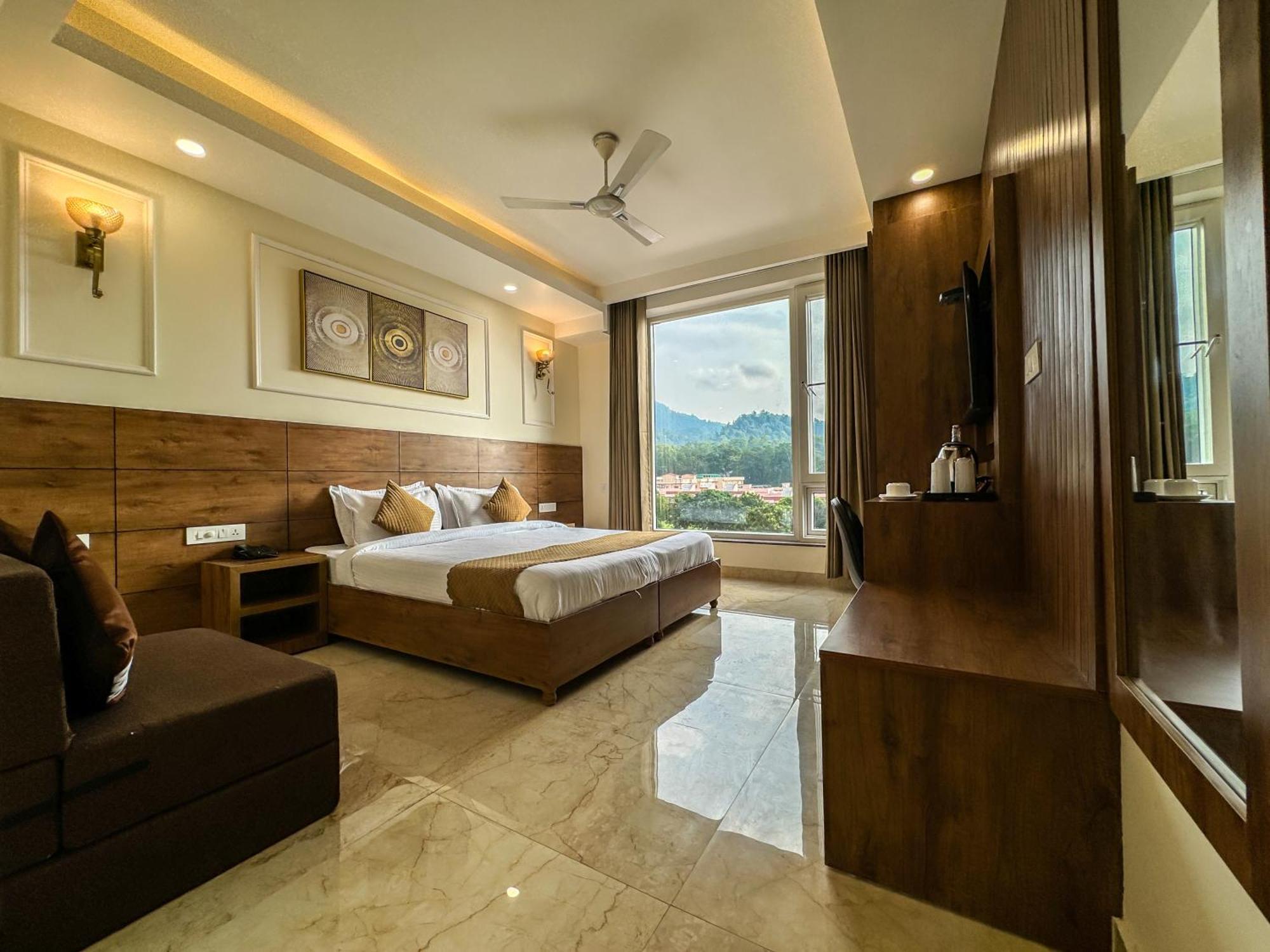 Hotel Nirvana Bliss, Behind Parmarth Niketan Rishīkesh المظهر الخارجي الصورة